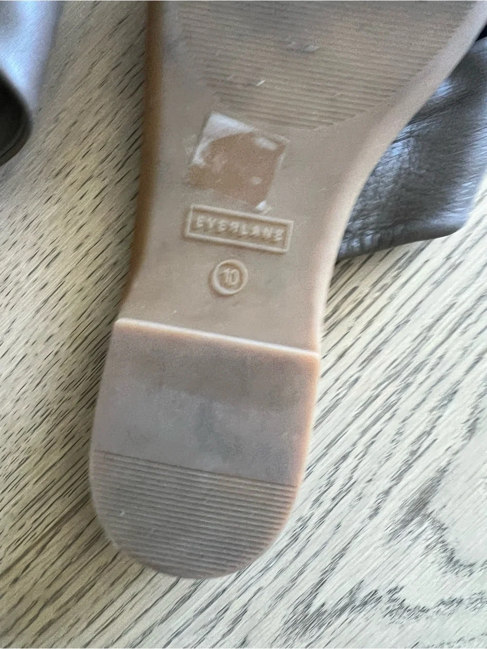 Everlane Taupe Leather Crisscross Slide Sandals - Picture 5 of 5